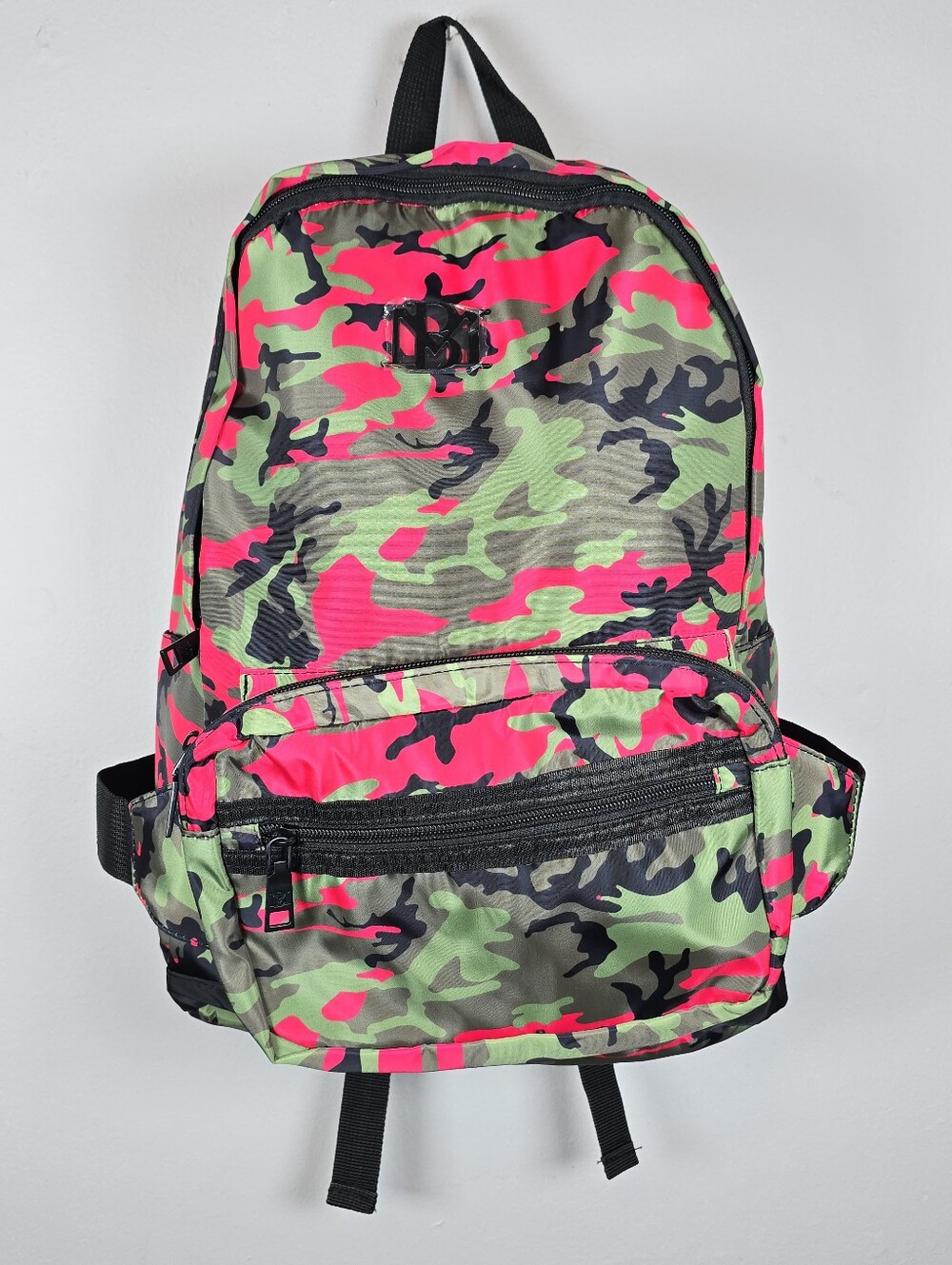 NWT Badgley Mischka Camo Nylon Backpack With Detachable Pocket Bag Gym School